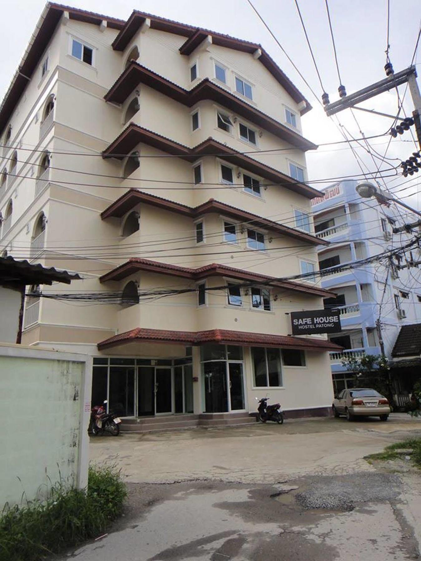 Hostel Safe House